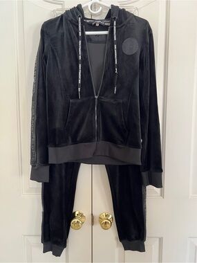 Karl Lagerfeld Black Velour Zip-Up Hoodie & Joggers Set
New Without Tag